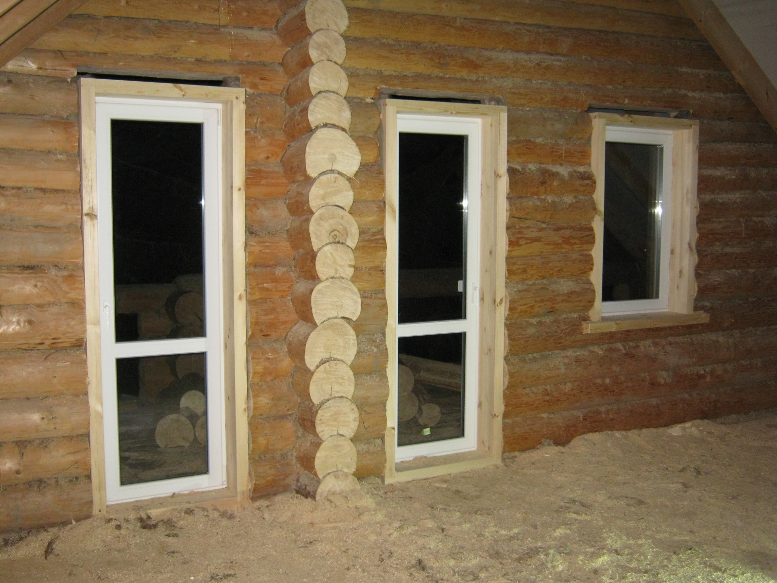 Окна и двери для деревянного дома