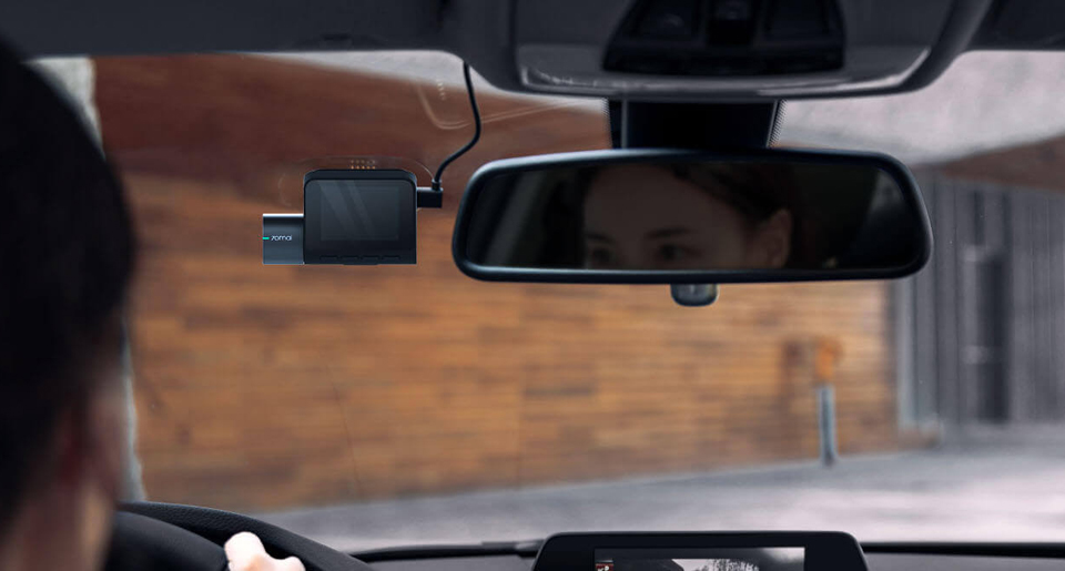 Видеорегистратор 70mai Dash Cam Pro в авто с зеркалом заднего вида