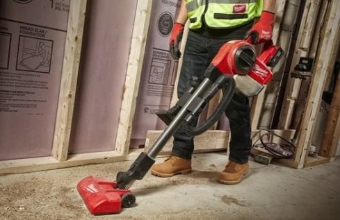 Аккумуляторный пылесос MILWAUKEE M18
