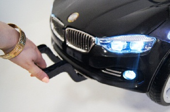 выдвижная транспортировочная ручка компактного легкового одноместного BMW