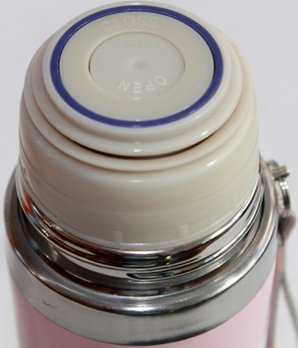 Термос Cat 500 мл со шнурком - пробка с кнопкой