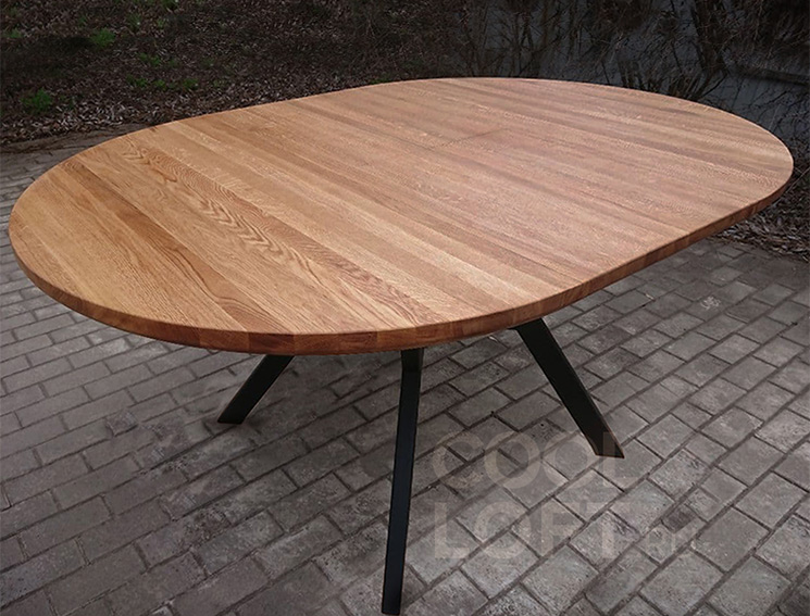 Большой раздвижной стол из массива дерева